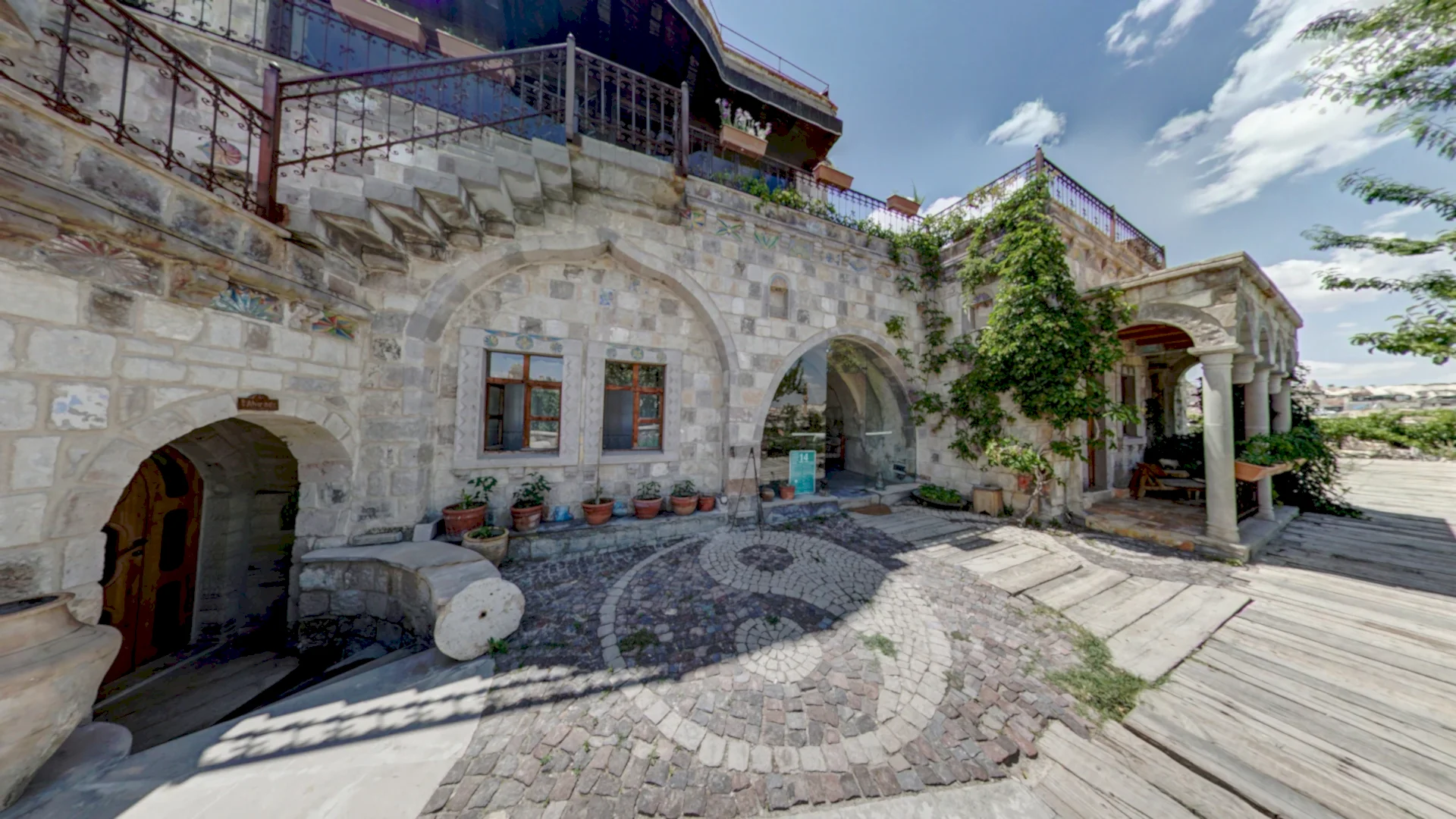 Tarihin İçinde, Panoramic Cave Hotel'de Büyüye Uyanın - Kapadokya Balon Manzaralı Mağara Oteli